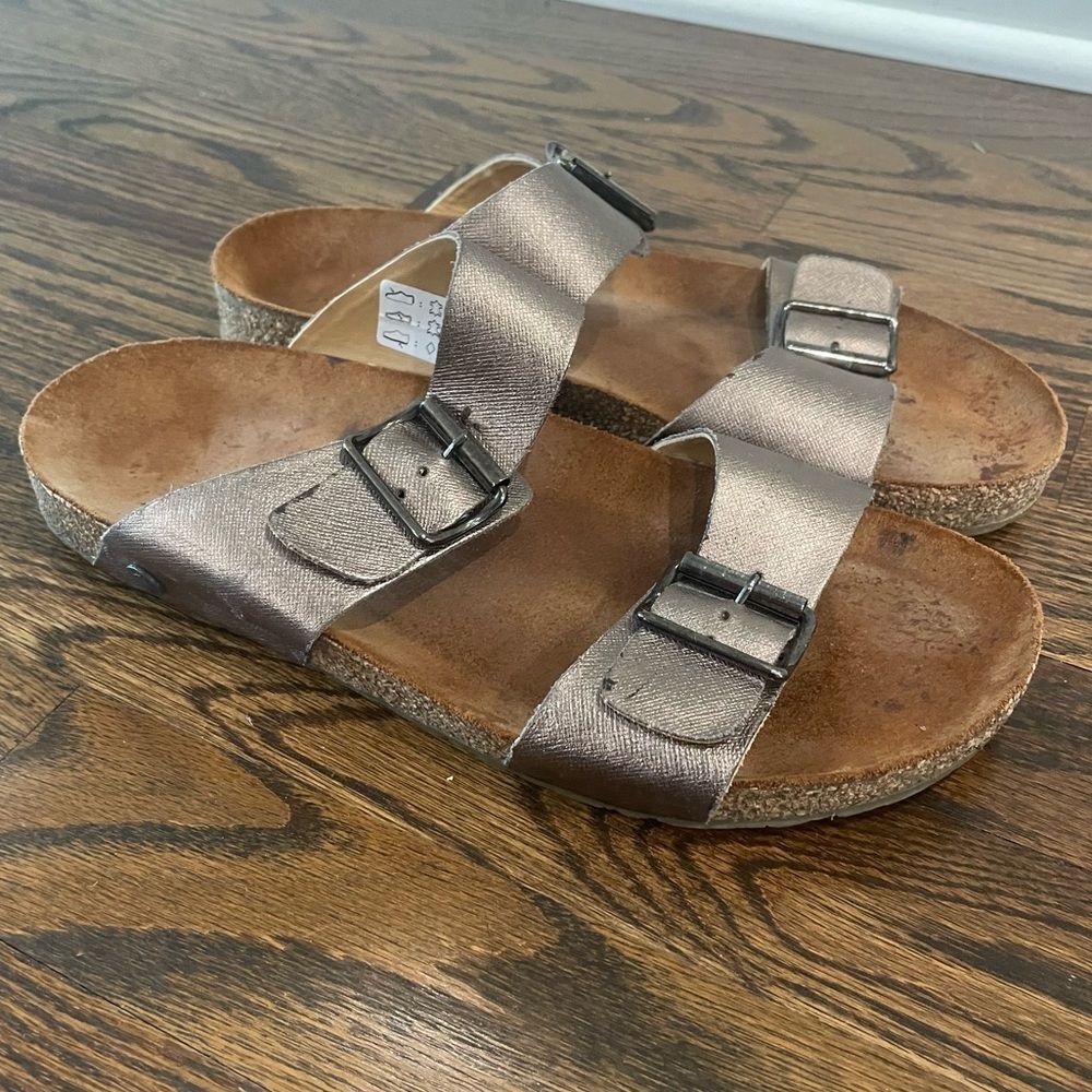 HAFLINGER Andrea Sandals Gold Leather Slip On Two Strap Buckle Sandals